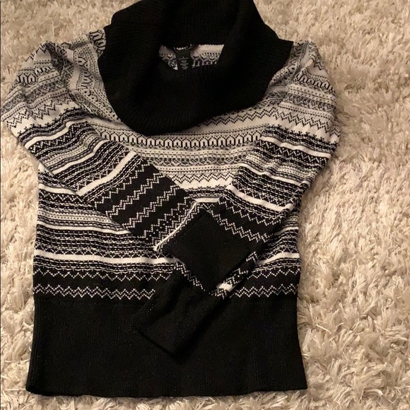 Sweater - Picture 2 of 3